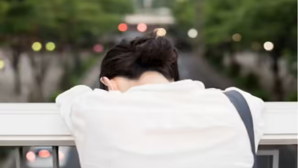 13 hours shift, just two leaves a month. Employee asks: ‘Is this even legal?’