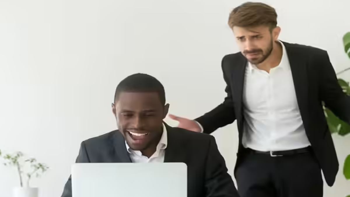 CA shares real incident. As company bans WFH, employee uses it as an excuse to refuse urgent work beyond office hours