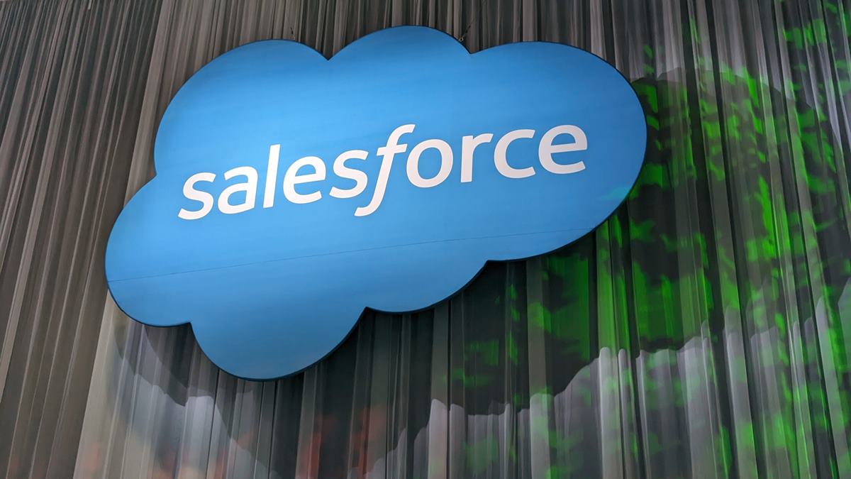 Salesforce CEO Marc Benioff says the company is hiring 1000 people for these positions