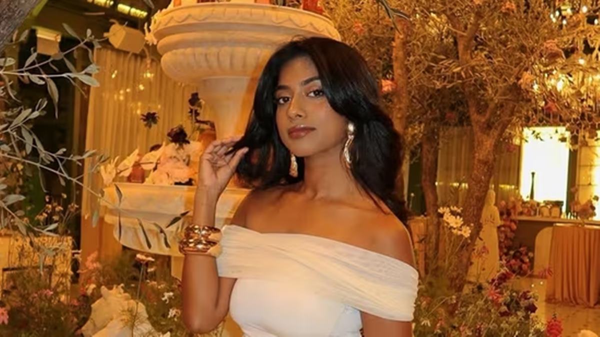 Indian-origin influencer looks for corporate job, wants to quit content creation despite money, glamour