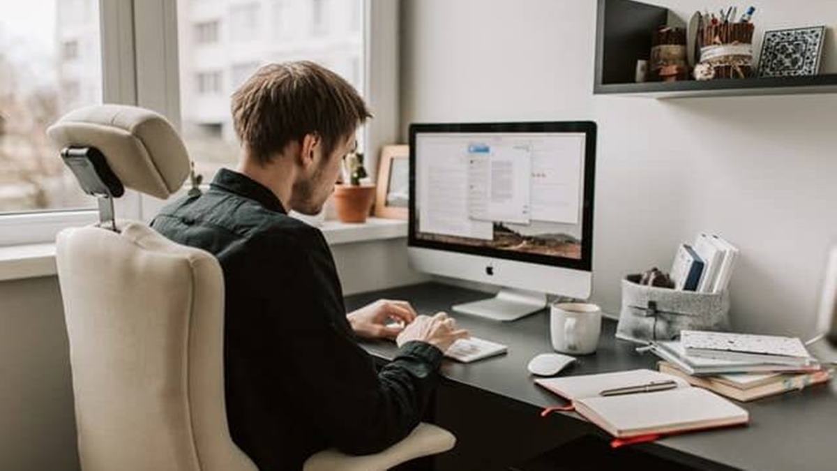 The Dual Economy of Remote Work: Assessing the Economic Impact of a National WFH Appeal