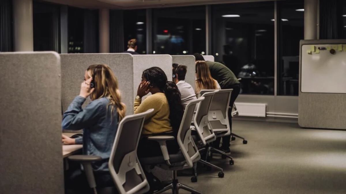 American Jobs with AI Exposure Really Are Starting to Disappear, Data Show