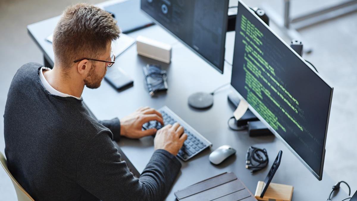 This tech job grew 729% in a year amid AI-related layoffs. Salaries now touch ₹1.7 crore