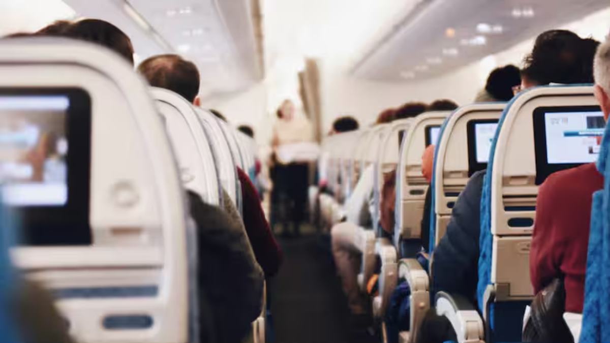 Employee Books "Cheapest" Flight For Boss Following Company's Policy. This Happens Next
