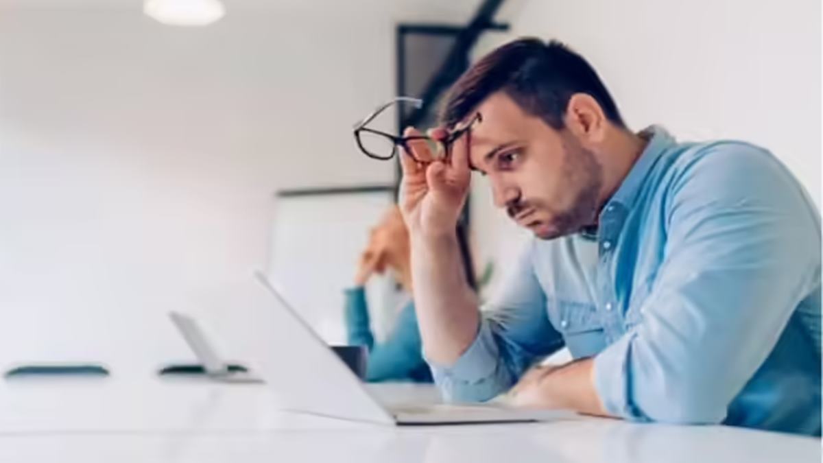 Techie from top engineering college has Rs 30 LPA job, still finds himself unhappy: ‘I am surviving…’