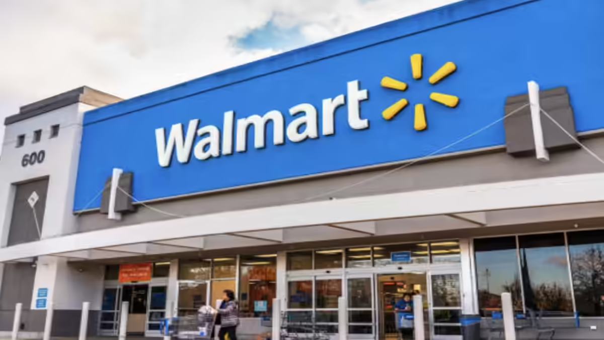 Walmart to cut or relocate 1,000 corporate jobs
