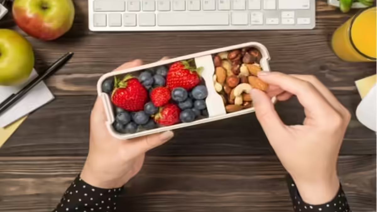 Employee who had snacks, medicine for everyone at office stops restocking her drawer one day. The reason goes viral: ‘I got tired…’