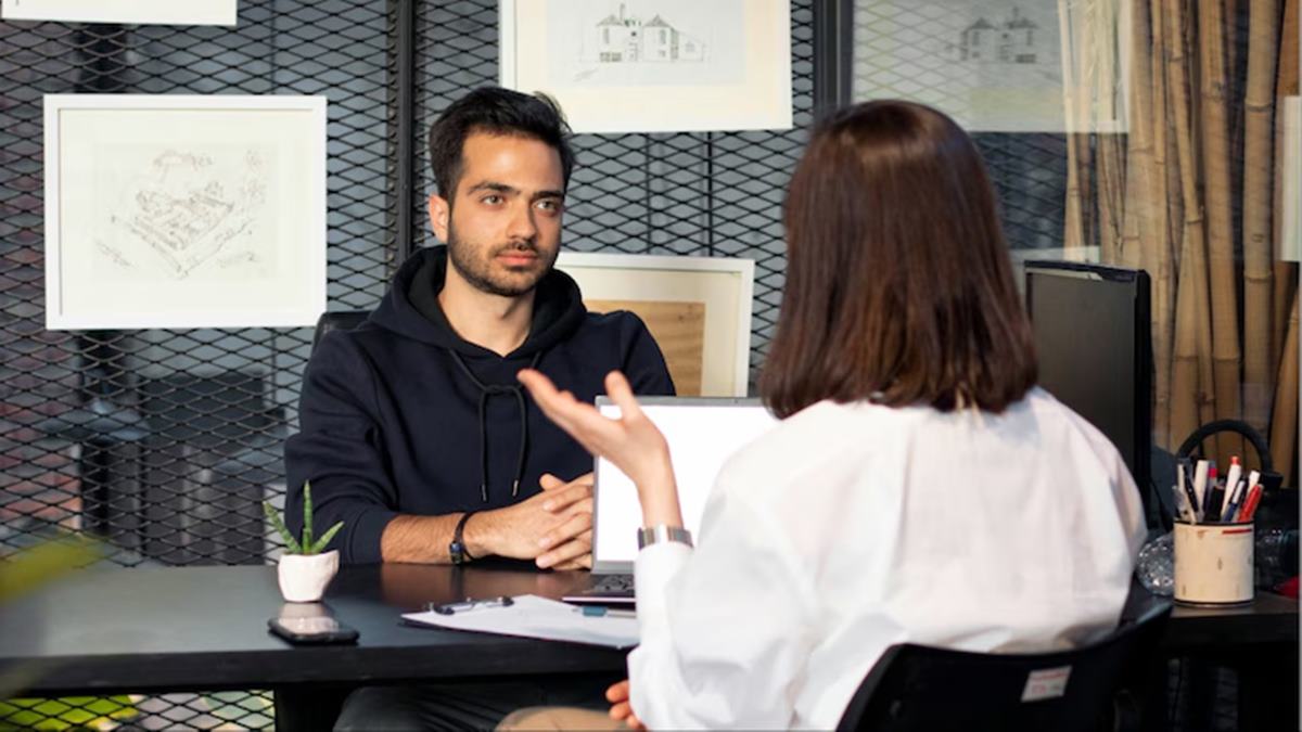 Founder hires employee with blank CV after she ‘thanked the security guard’ before interview