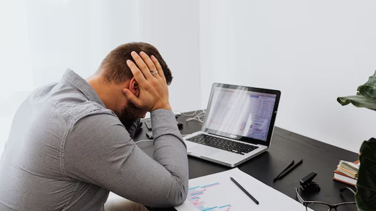 Employee fired 2 days before notice period ends, HR's reason has people confused