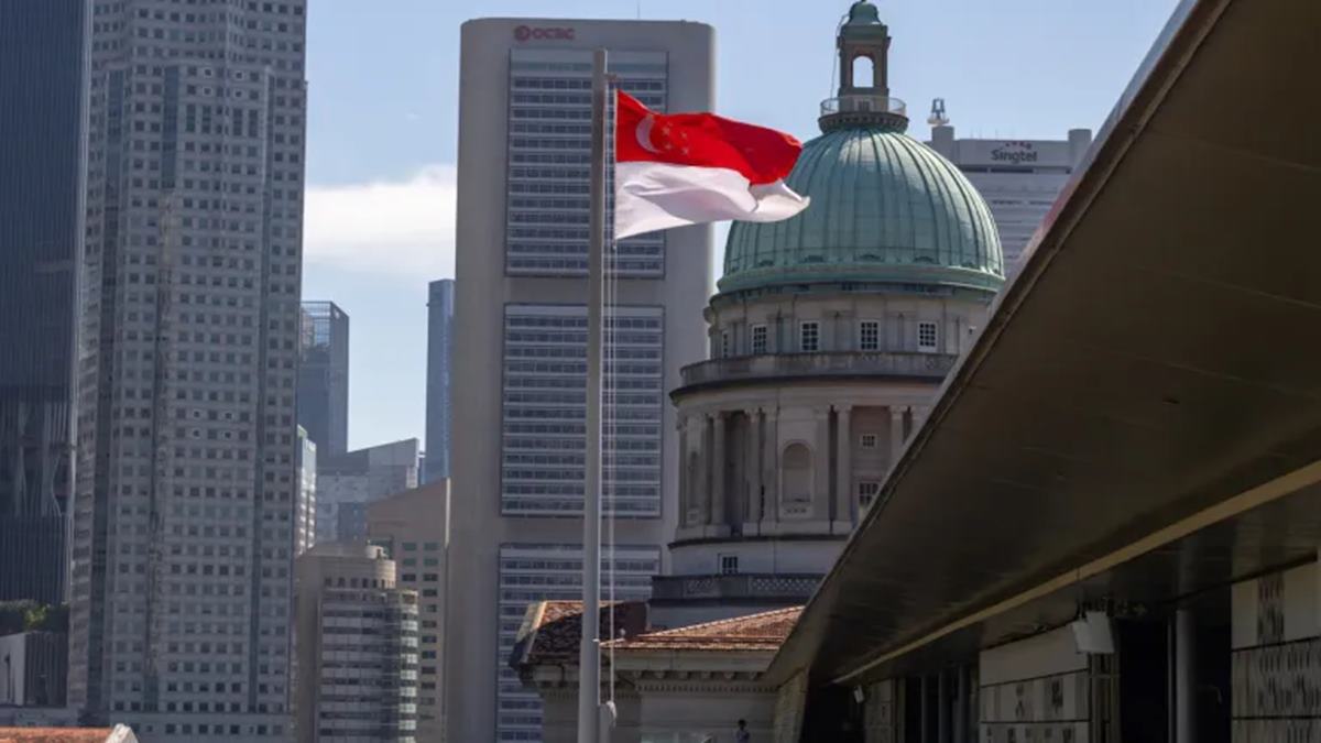 Singapore Wants Banks to Use AI to Create Jobs