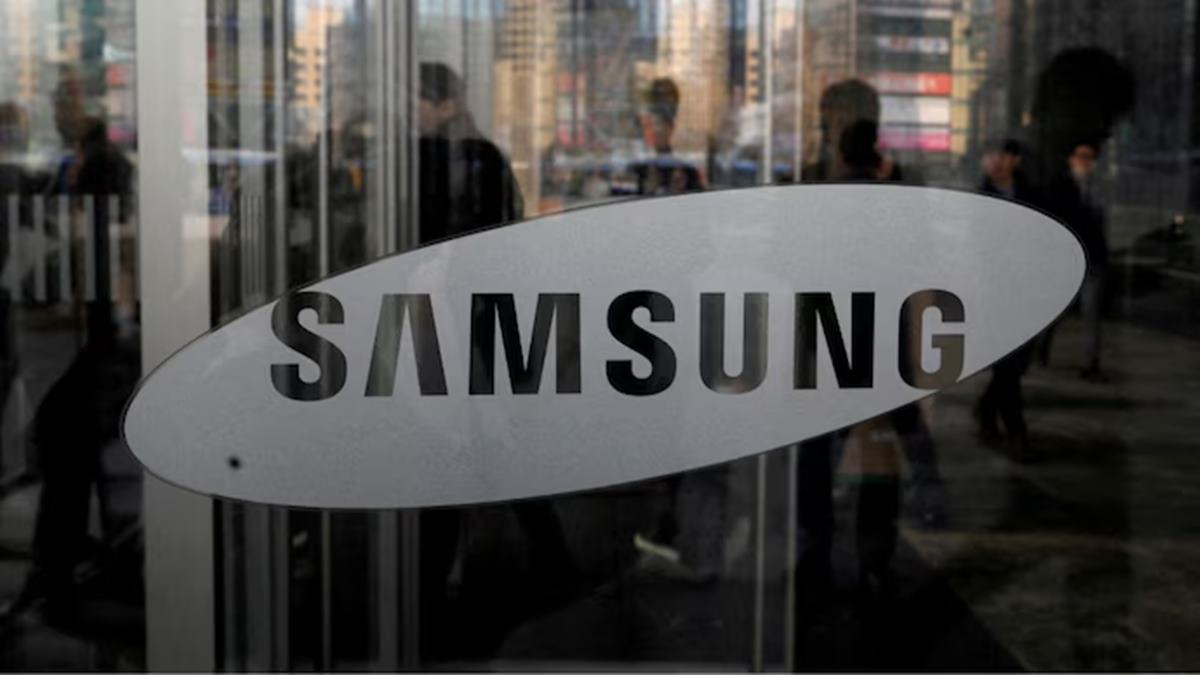 Samsung's consumer electronics workers are not happy about its Rs 3.25 crore chip employee bonuses