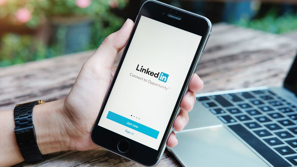 Job ad posted on LinkedIn accidentally reveals pre-selected candidate. Internet says 'that's how corporate hiring works'