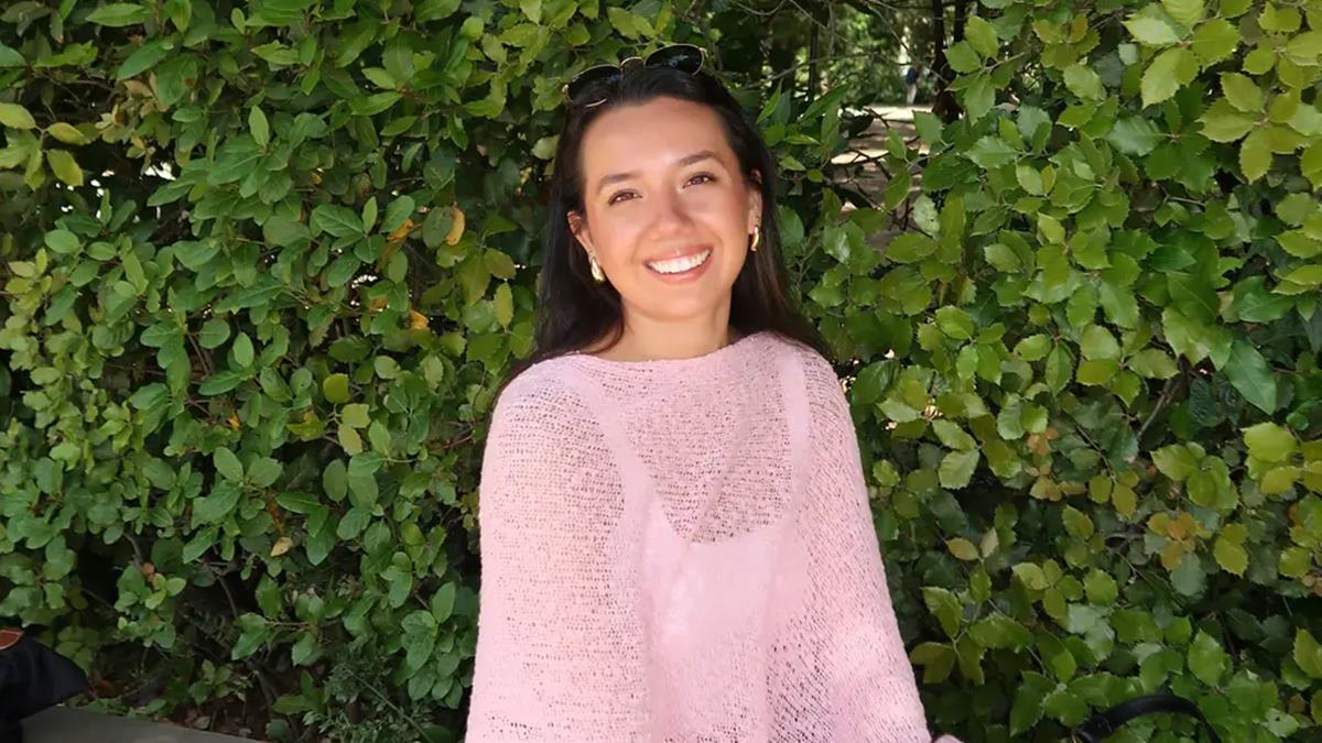 I quit my corporate job and moved back in with my parents. It didn't feel like a step back — it made me more confident.