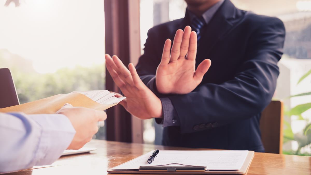Climbing down the corporate ladder: Study reveals rejecting the job promotion is the new ‘American Hustle'