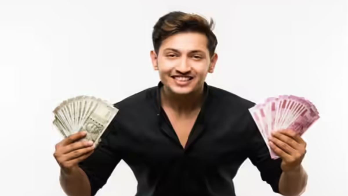 Techie reveals how he went from Rs 3.5 LPA job to Rs 35 LPA job in just 3 years with no guidance: 'Waiting for hike is how....'