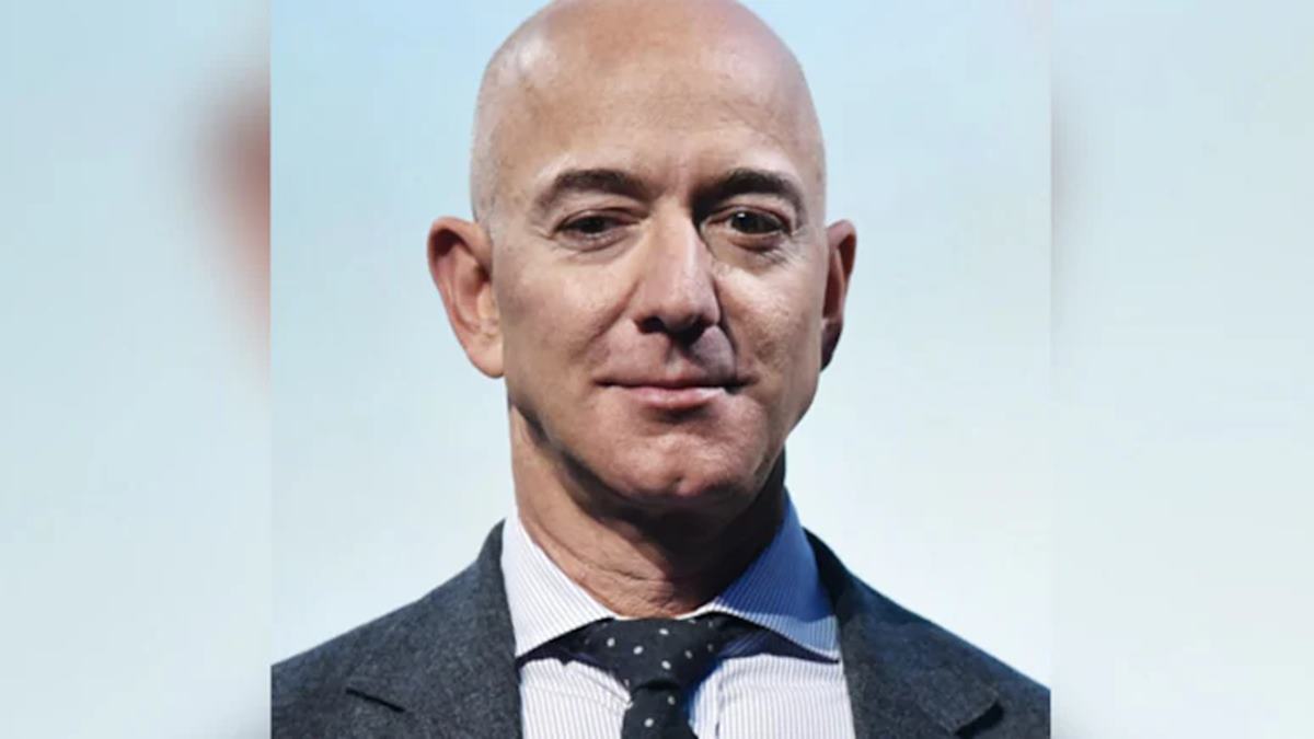 Amazon Founder Calls AI Pessimism Wrong, Blames "Smart" People