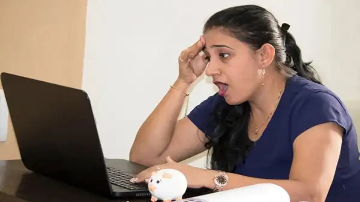 Woman on first day of new job realises she was never even hired by the company. 'Received a call from HR...'