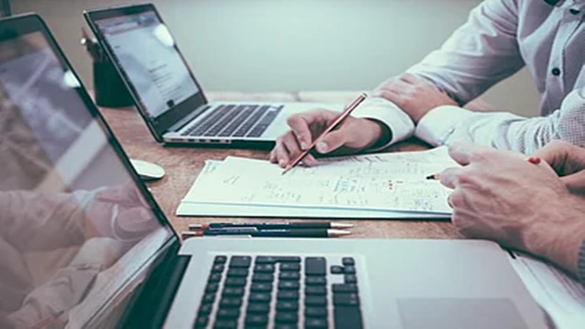7 In 10 Young Indian Professionals Find First Jobs Harder To Get, Indeed Report Shows