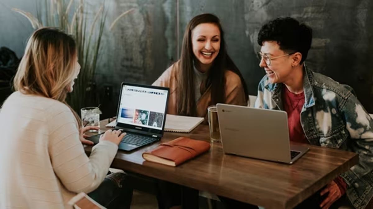‘Leaving on time is normal’: Indian woman in Australia reveals 6 workplace culture differences